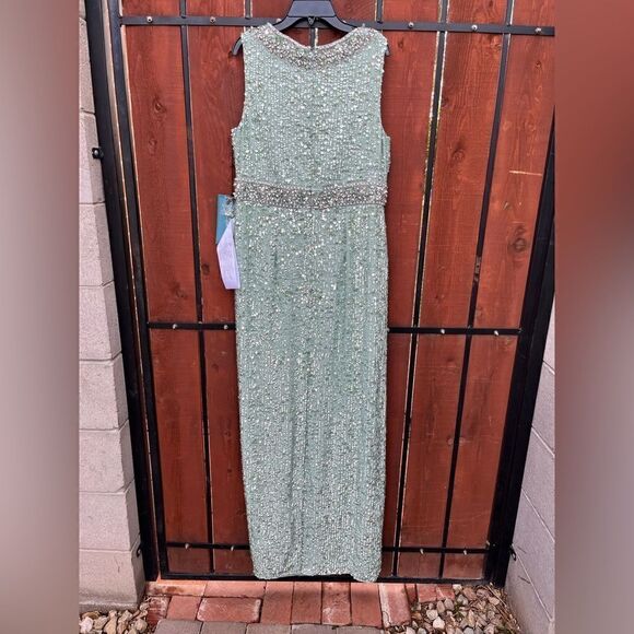 MAC DUGGAL Sequin Column Gown STYLE #10839 Mint size 10 NWT - Picture 3 of 11